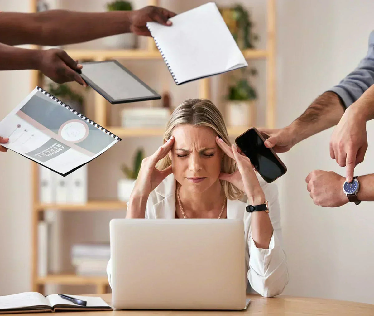 How to Avoid Information Overload with the Help of a Smart Watch